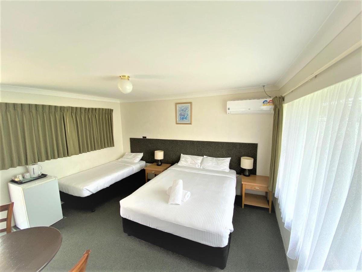Hanging Rock Family Motel 바테만스베이 외부 사진